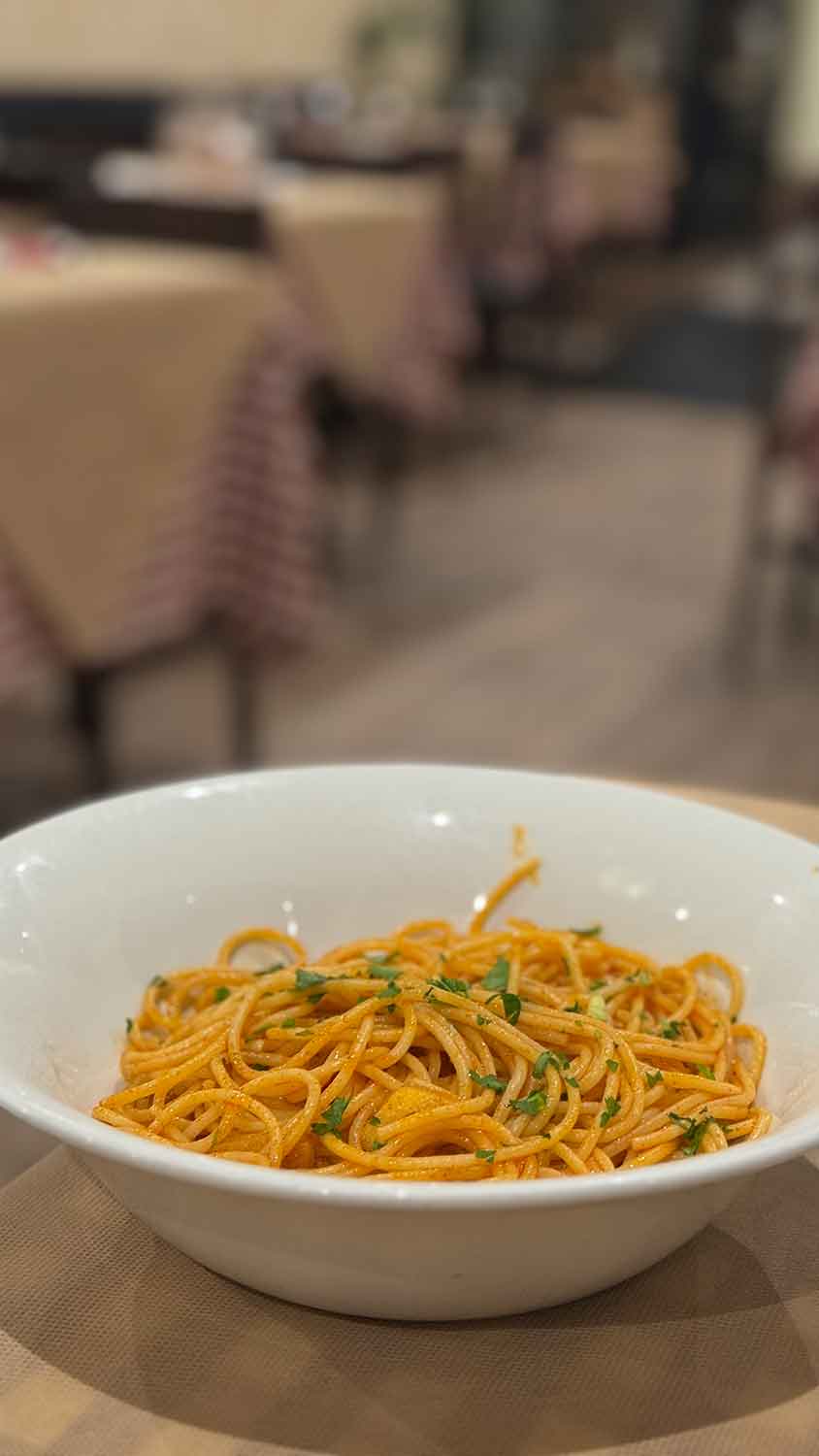 Spaghetti aglio, olio e picante