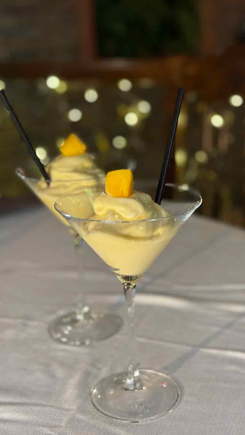 Sorbete de mango al cava